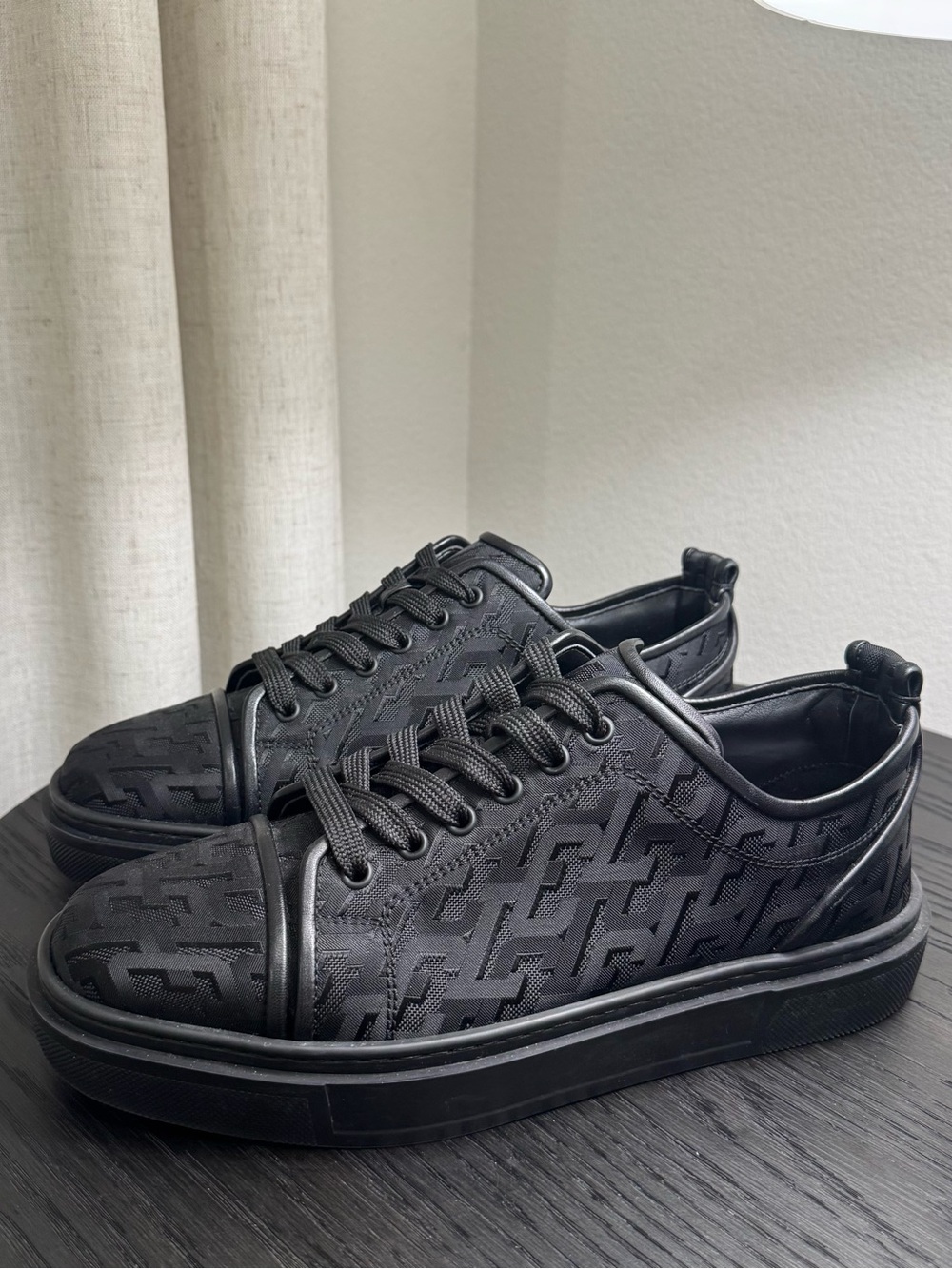 Christian Louboutin Adolon Junior Sneakers CL Black 42